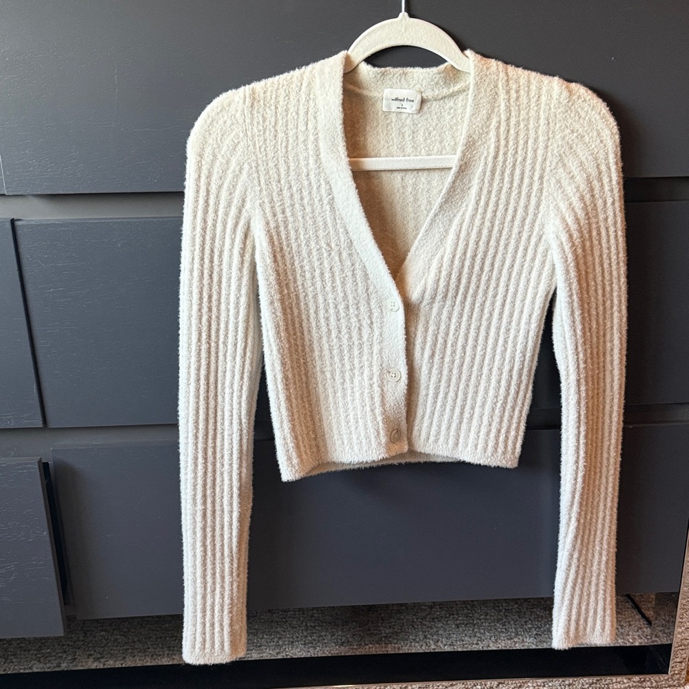 Aritzia Cream Cropped Ribbed Cardigan